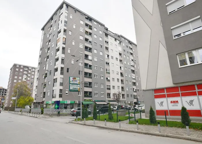 Chic Urban Retreat With Balcony, Parking & Wi-Fi